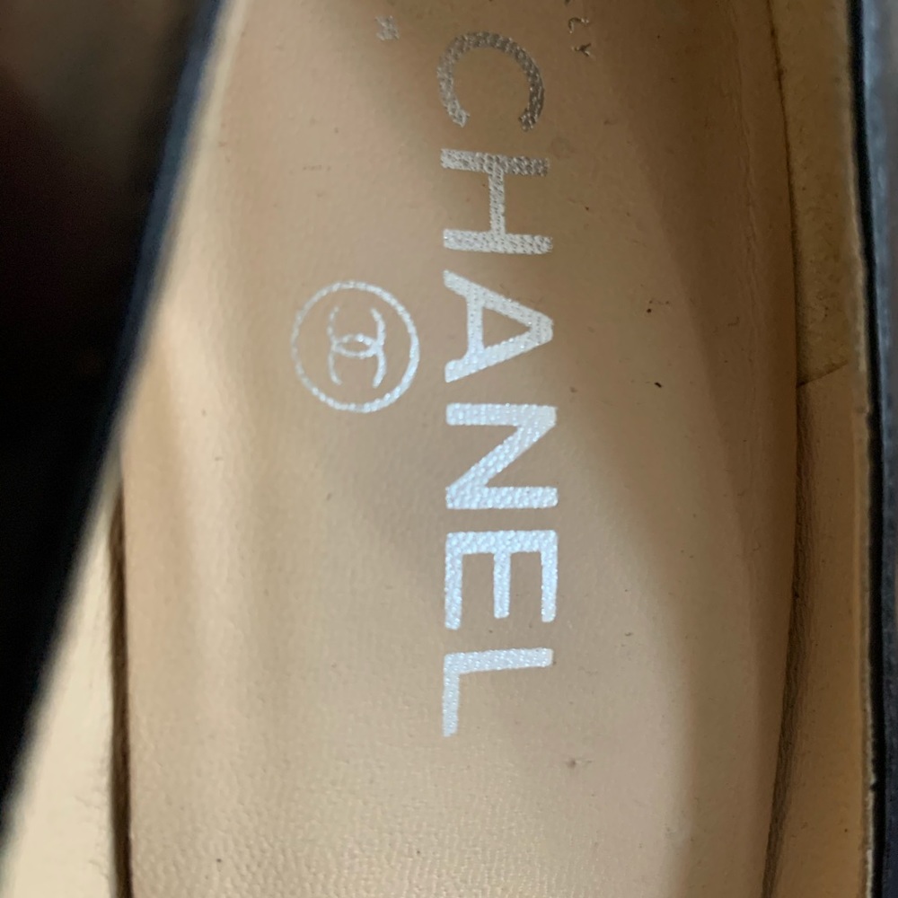 Beautiful Authentic Chanel Pumps- Size 9.5 View 6